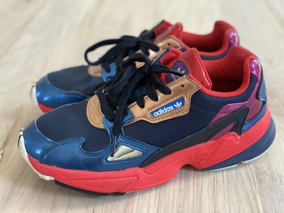 adidas falcon usadas