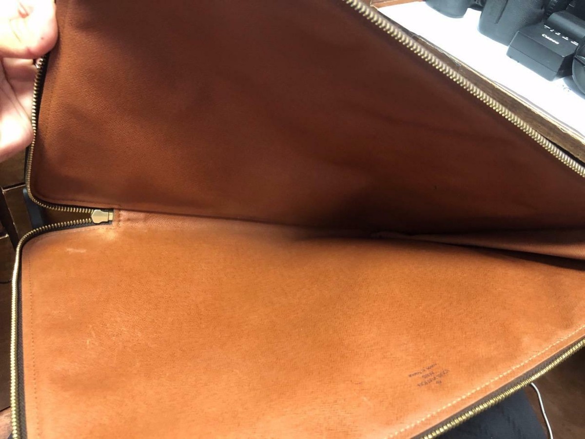 Authentic Louis Vuitton Monogram Poche Documents Zip Case M53456