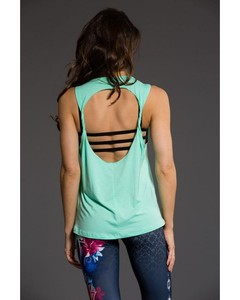 onzie twist back top