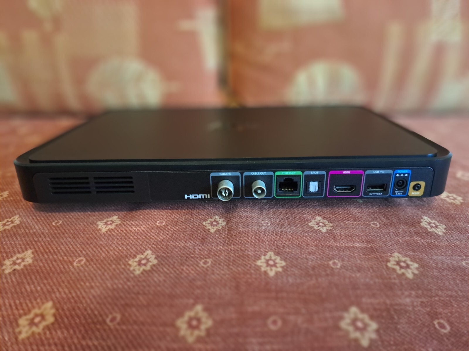 Humax ESd160C Sky Q KabelReceiver 1TB Festplatte mit Fernbedienung eBay