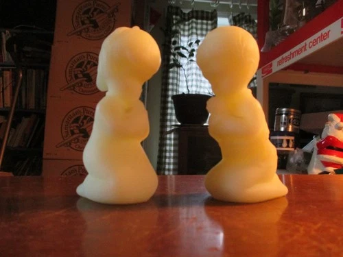 Fenton praying children satin boy girl vintage Christian figurine