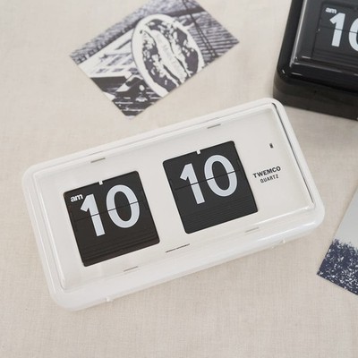 TWEMCO QT-30 Classic Retro Flip Clock in 7 Colors – German Quartz
