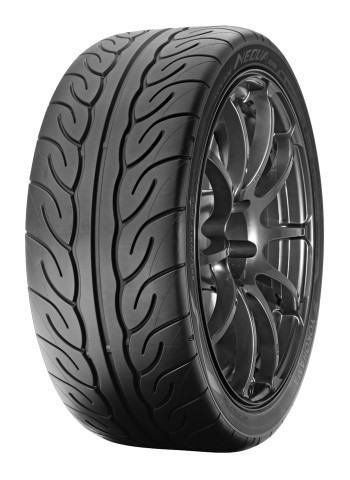 Pneu YOKOHAMA AD08RS 225 35 R19 88W : l'excellence du semi-slick pour une adhérence haut de gamme