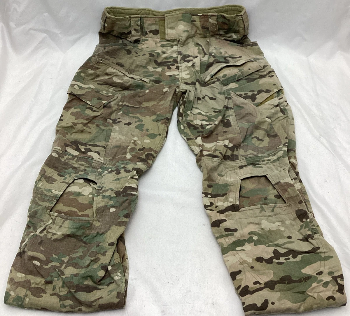 米軍軍用CRYE社トラウザースコンバットニィパットGEN3未使用品セット。 米軍軍用CRYE社トラウザースコンバットニィパットGEN3未使用品セット