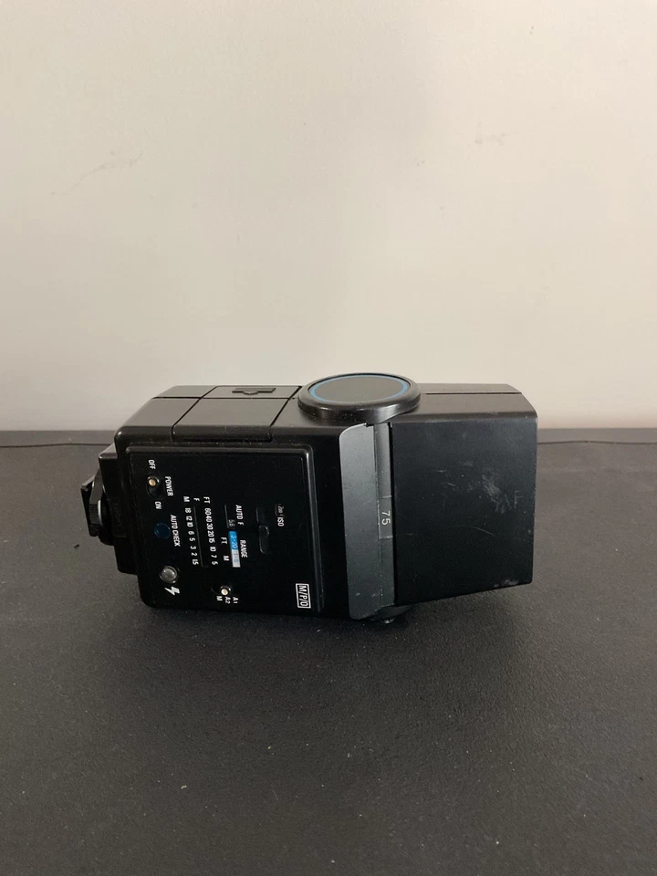 VIVITAR 28D FLASH AUTO-DEDICATED THYRISTOR TESTED AND WORKING! - Image 2 of 3