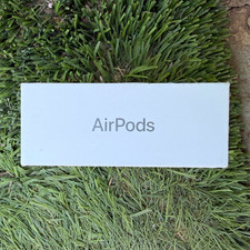 Apple AirPods Wireless Bluetooth In-Ear Earbuds White Built-In Mic