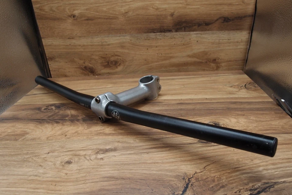 Guidão plano MTB Bontrager Comp II + haste dianteira 1 1/8 pol - Imagem 3 de 4