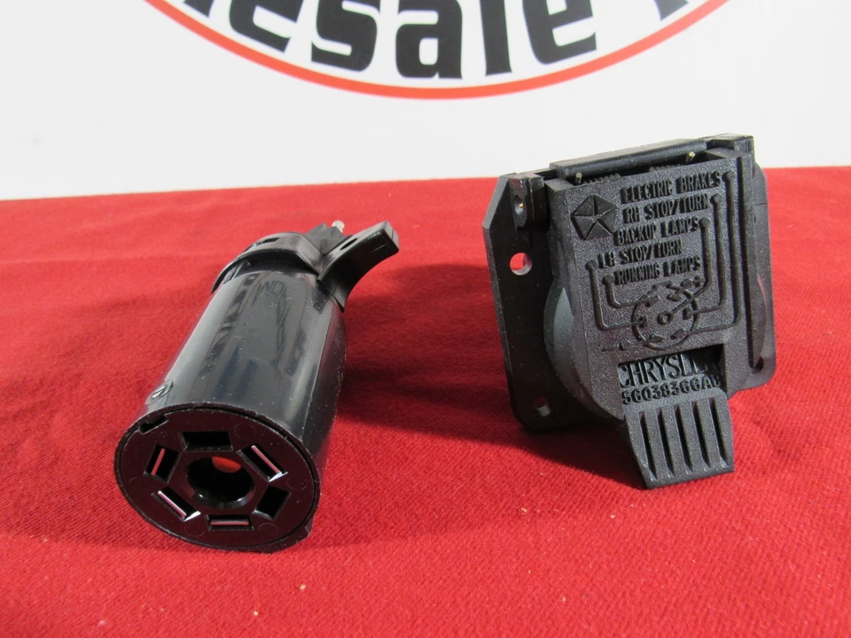 DODGE GRAND CARAVAN CHRYSLER TOWN&COUNRTY 7Way Trailer Tow Harness NEW OEM MOPAR - Image 2 of 4