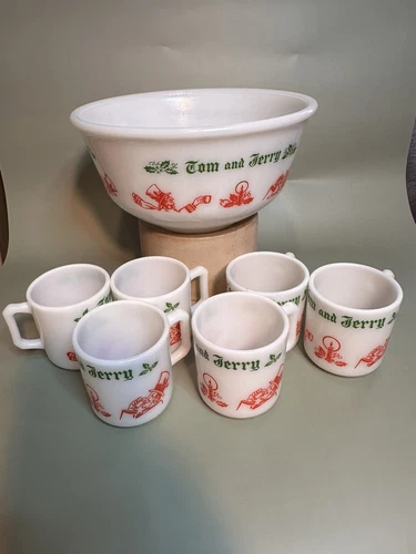 Vintage Hazel Atlas Glass Tom & Jerry Christmas 9” Punch Bowl w/ Cups Mugs