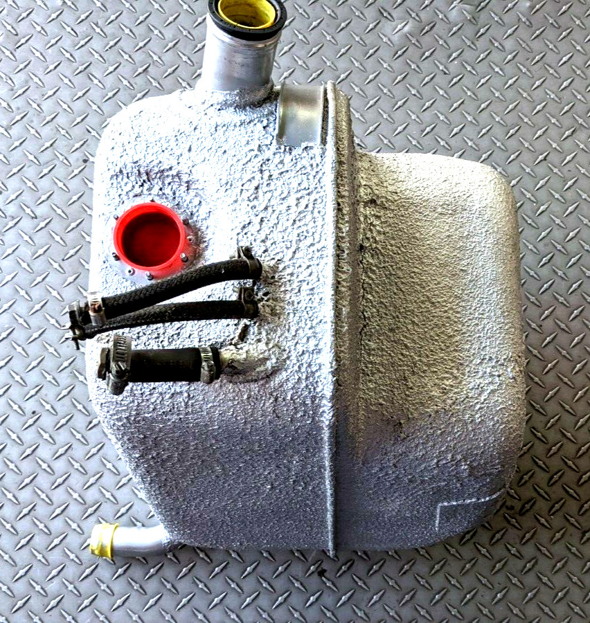 Ferrari 308 GTSi PART LEFT  FUEL GAS PERTOL TANK 116606