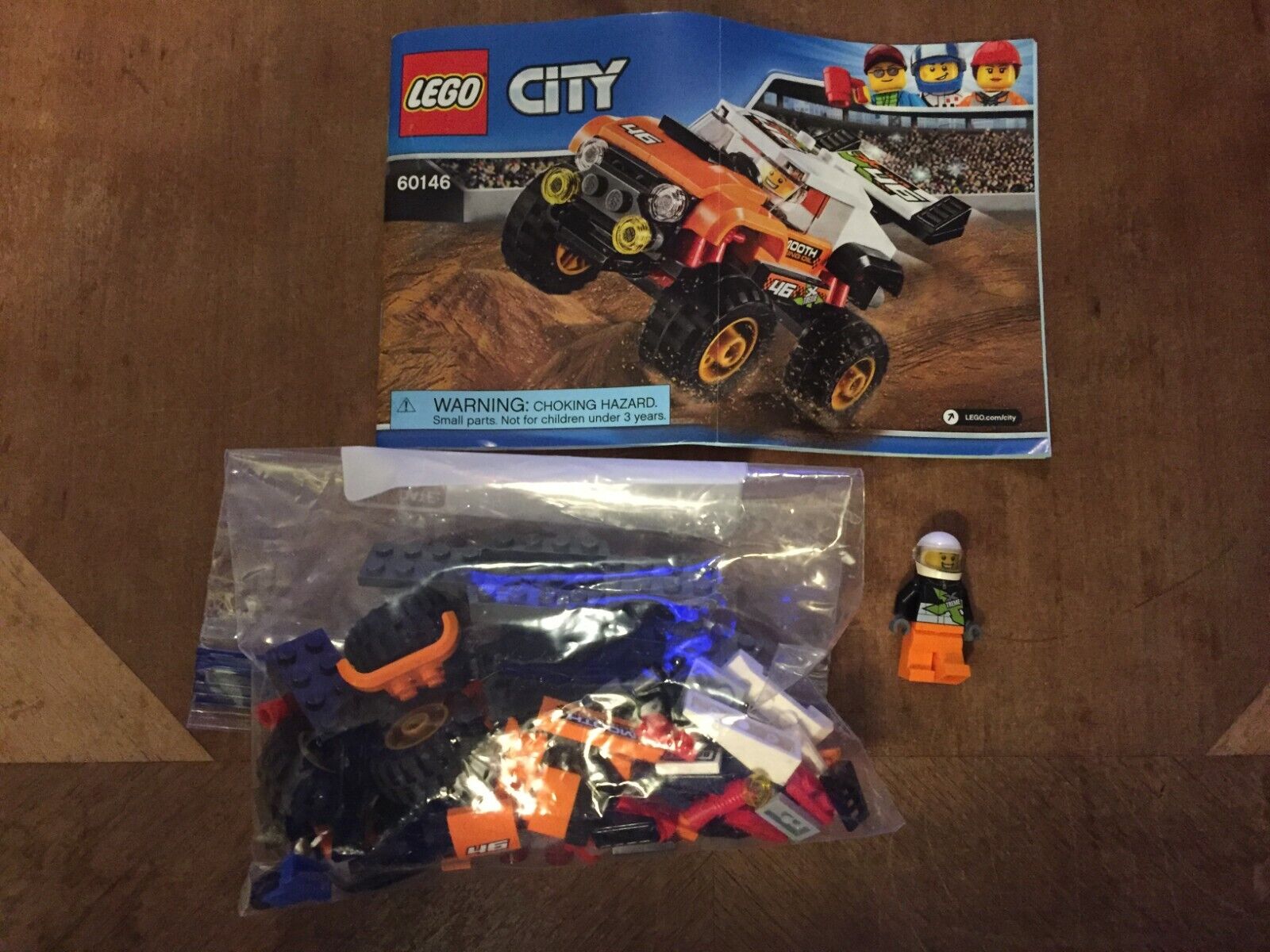 LEGO- CITY- STUNT TRUCK- 60146- 100% COMPLETE