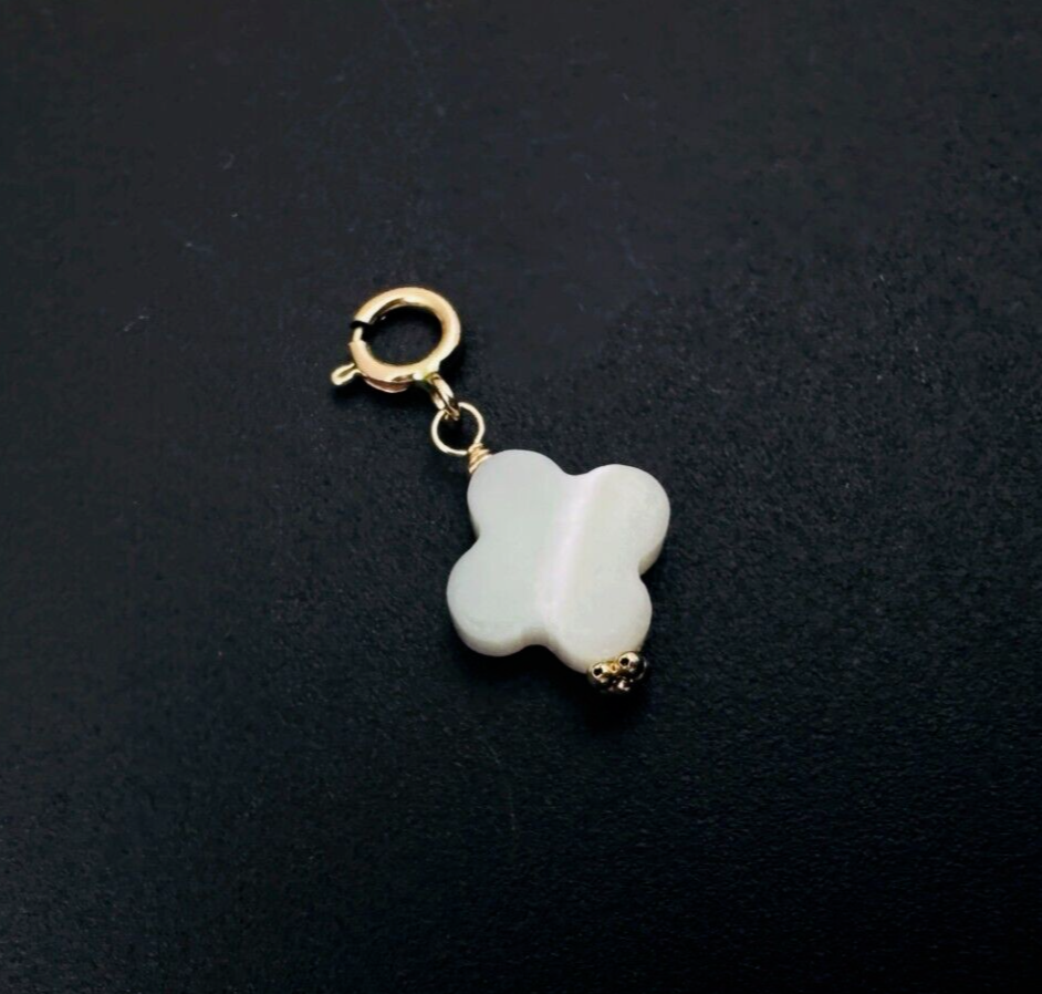 14K Solid Yellow Gold Mother of Pearl Clover Small Charm Pendant w/Spring Clasp
