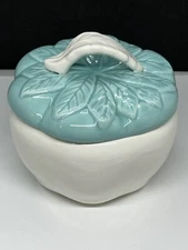 Vintage Hoenig Of California covered bowl #724 Apple Lid-Turquoise and White