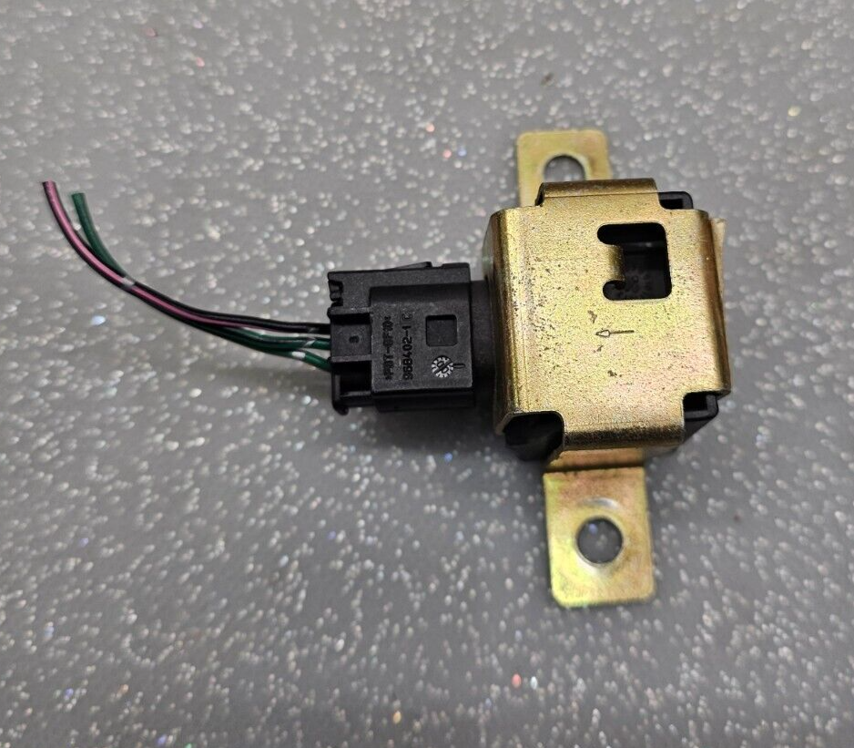 【ケータ】 98-04 Nissan Frontier Xterra ABS Decel Deceleration G Sensor