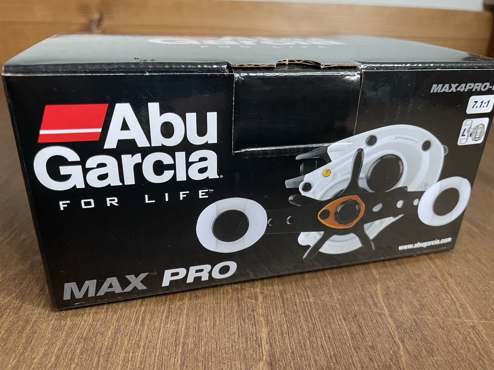 Abu Garcia Max Pro MAX4PRO-L Low Profile Baitcast Fishing Reel Left Hand New