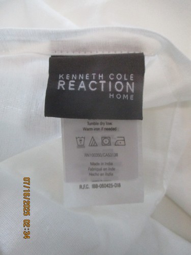 Kenneth Cole Reaction Bedskirt...15inch Drop Length - Picture 2 of 3