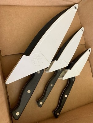 3 Vintage Retired Pampered Chef Self Sharpening 3'' 5  & 8  Knives with Cases Lot
