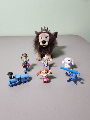 Rudolph Memory Lane King Moonracer And The Misfit Toys Lot of 7 Figures