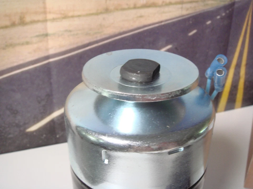 Alternador Indian Chief 1935-1953 12 voltios con regulador V-Twin 32-1249 X3 Foto 3 de 4