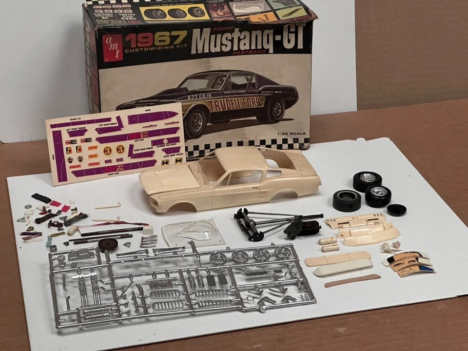 1967 Ford Mustang GT Model Customizable Kit 1:24 Vintage AMT GENE WINFIELD - Image 3 of 4