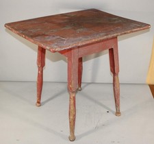 RARE 18TH C RHODE ISLAND QA SPLAY LEG TAVERN TABLE BUTTON FEET GRUNGY RED PAINT