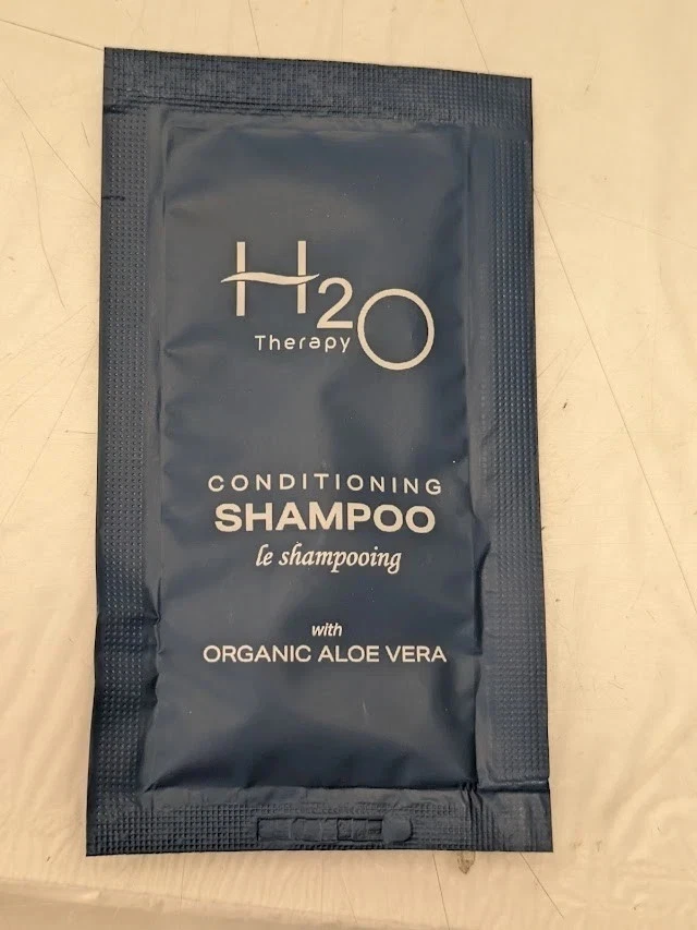 500-pack H2O Conditioning Shampoo Organic Aloe Vera 0.30 oz/10mL Hotel Sachets - Image 3 of 4
