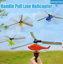Lustiges Sportspielzeug fliegendes Flugzeug mit Griff und Seil Hubschrauber