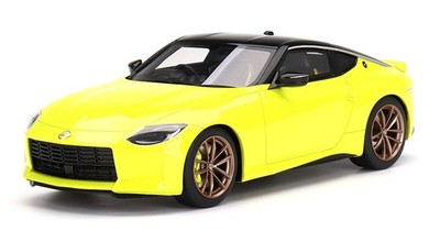 True Scale 1/18 NISSAN FAIRLADY Z PROTO SPEC 2023 IKAZUCHI YELLOW RHD TOP SPEED