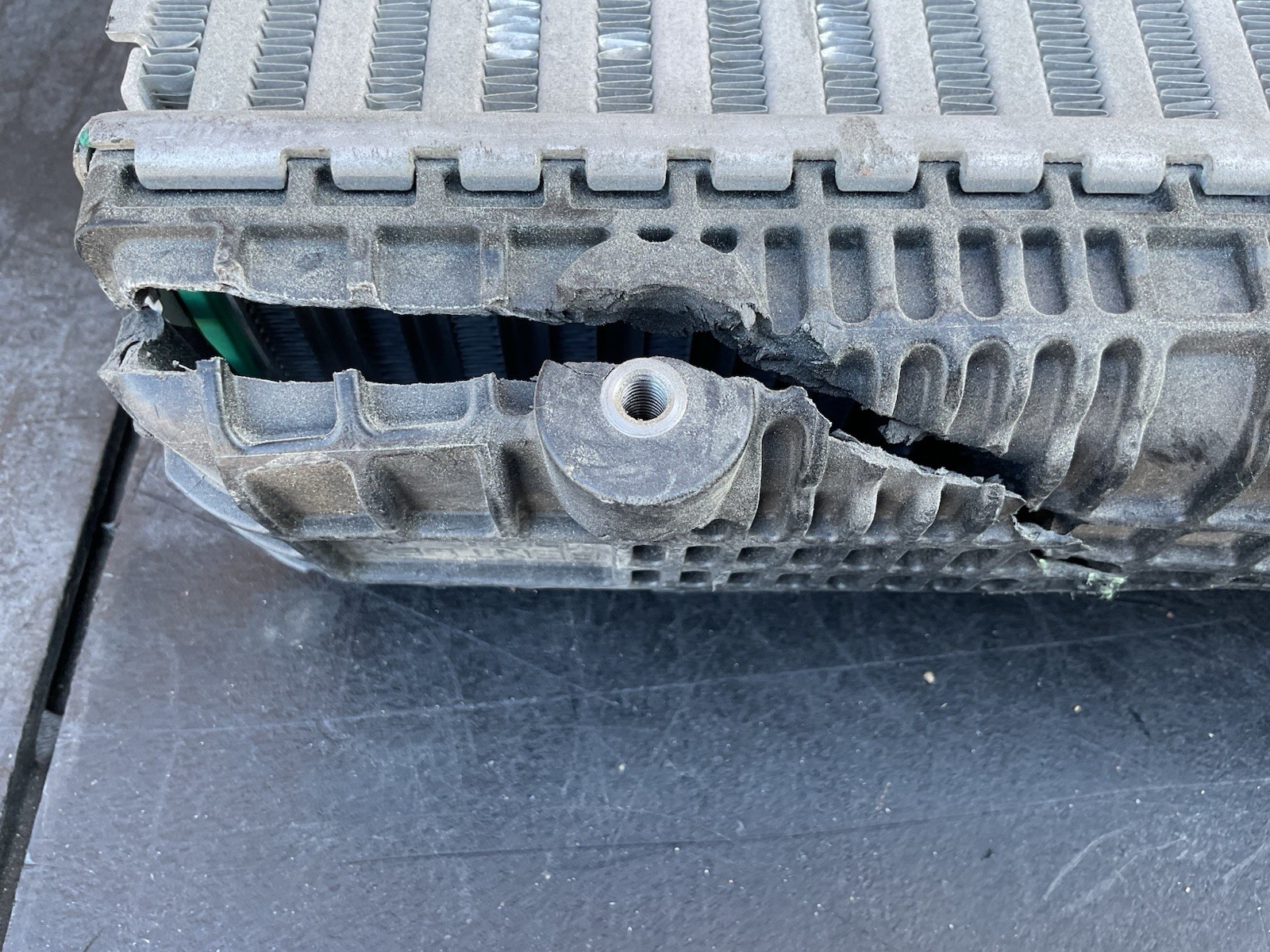 2019-2023 BENTLEY CONTINENTAL FLYING SPUR AIR INTERCOOLER RADIATOR USED OEM