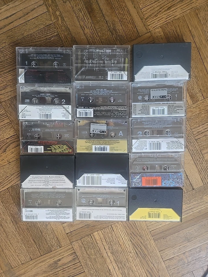 15 Cassette Tapes Rock, Metal 80's , Def Leppard, Van Halen Inxs, Nicks, Chili, - Image 3 of 4