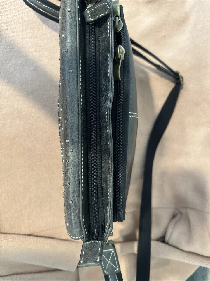 Gun Tote’n Mamas Conceal Carry Crossbody Purse Bag Shoulder Strap RFID Leather - Image 4 of 4