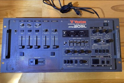 Vestax's PMC-20SL Profession Mixing Controller DJ Mixer Vestax's PMC-20SL Profession Mixing Controller DJ Mixer