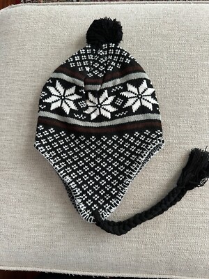 PERUVIAN HAT CHULLO POM POM  FLEECE LINED BEANIE ONE SIZE BLACK WHITE GEOMETRIC