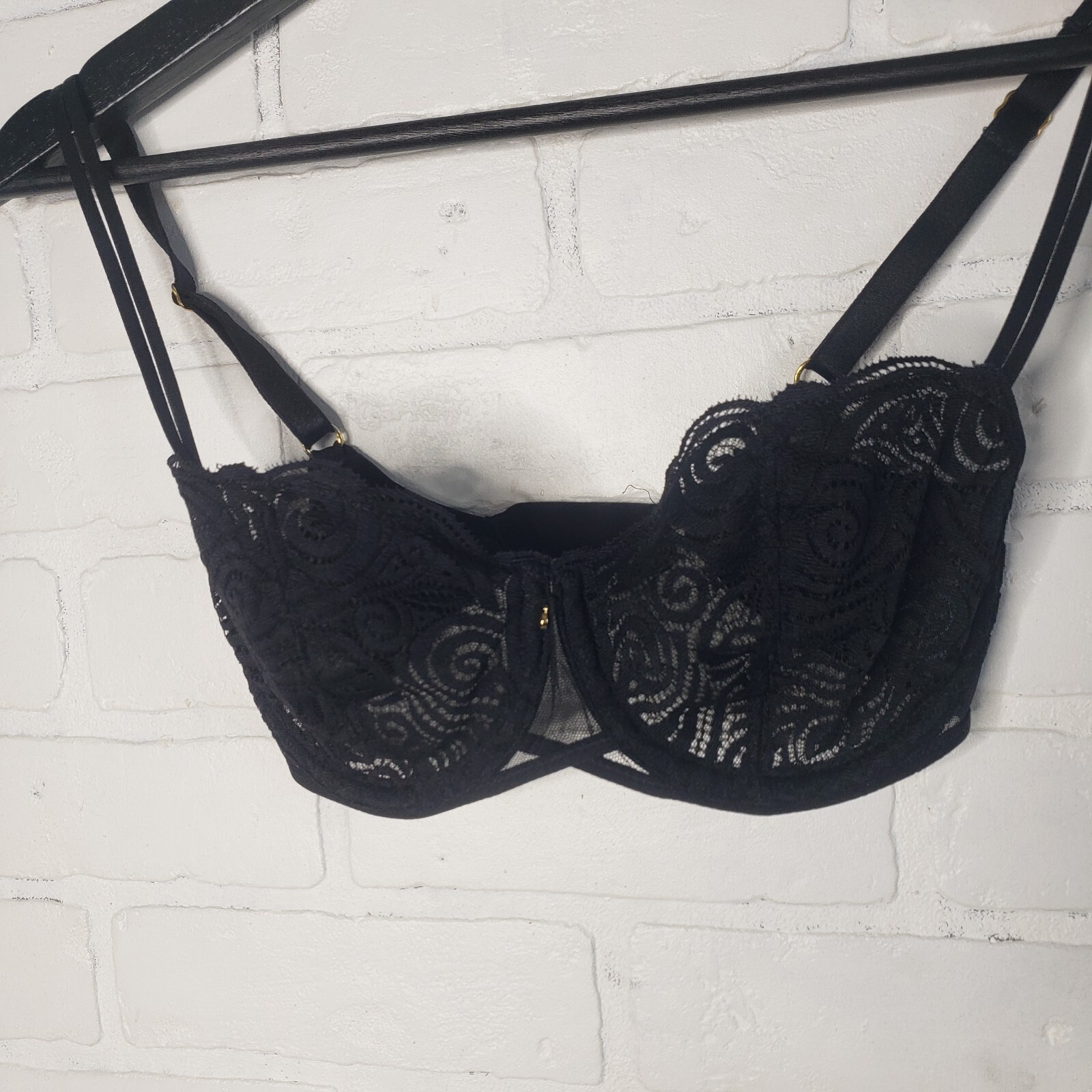 Chantelle Pyramide Lace Demi Unlined Bra Size 30DD Gem