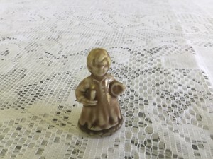 韦德的英格兰红色玫瑰花茶儿童房雕像小男孩带蜡烛wee Willie Winkle Ebay