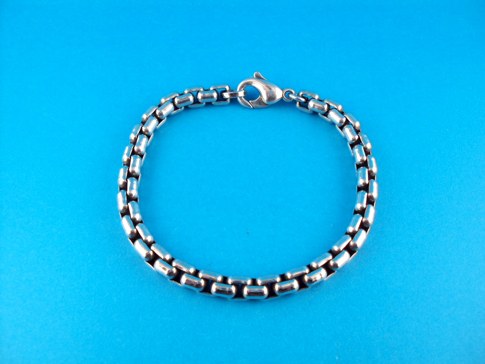 JAMES AVERY STERLING SILVER RUSTIC ROUNDED BOX LI… - image 1