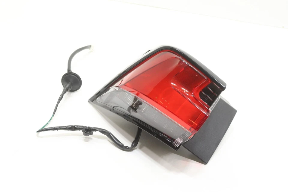 2018 - 2021 LEXUS NX300 后部左侧外置尾灯 LED 原始设备制造商 — 第 3/4 张图片