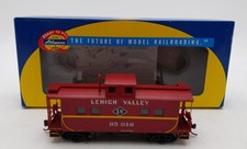 Athearn 74302 HO Scale Lehigh Valley #95016 4-Window Caboose LN/Box