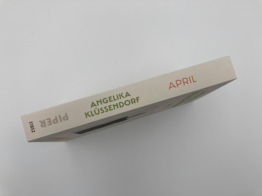 Thumbnail - April | Angelika Klüssendorf | 2021 | Deutsch
