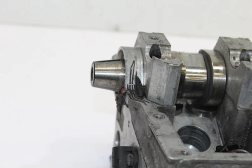 038103373R Zylinderkopf R. für SEAT LEON (1P1) * 1421179 - Bild 2 von 5