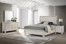 Contemporary Lustrous White Cream Finish Panel King Bed Wooden Bedroom 4pc Set