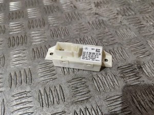 MERCEDES-BENZ C Coupé C204 Scheinwerfersteuergerät A1669003309 2.10 25092797