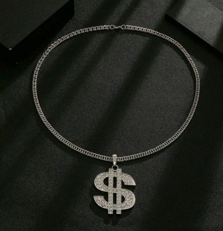 1 pz Collana lunga con pendente di lusso. Moda Vips Simbolo $. Colore ARGENTO  - Immagine 2 di 3
