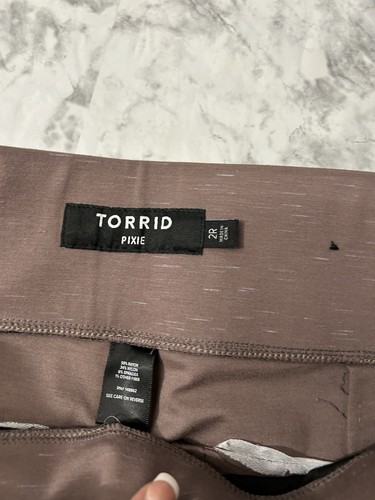 Torrid Pixie pants Women's size 2R Taupe Color Heather EUC - Picture 8 of 10