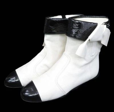 CHANEL Bottines Bicolores COCO MARK Femme Pointure 37 1/2 Blanc Noir - Photo 1/4