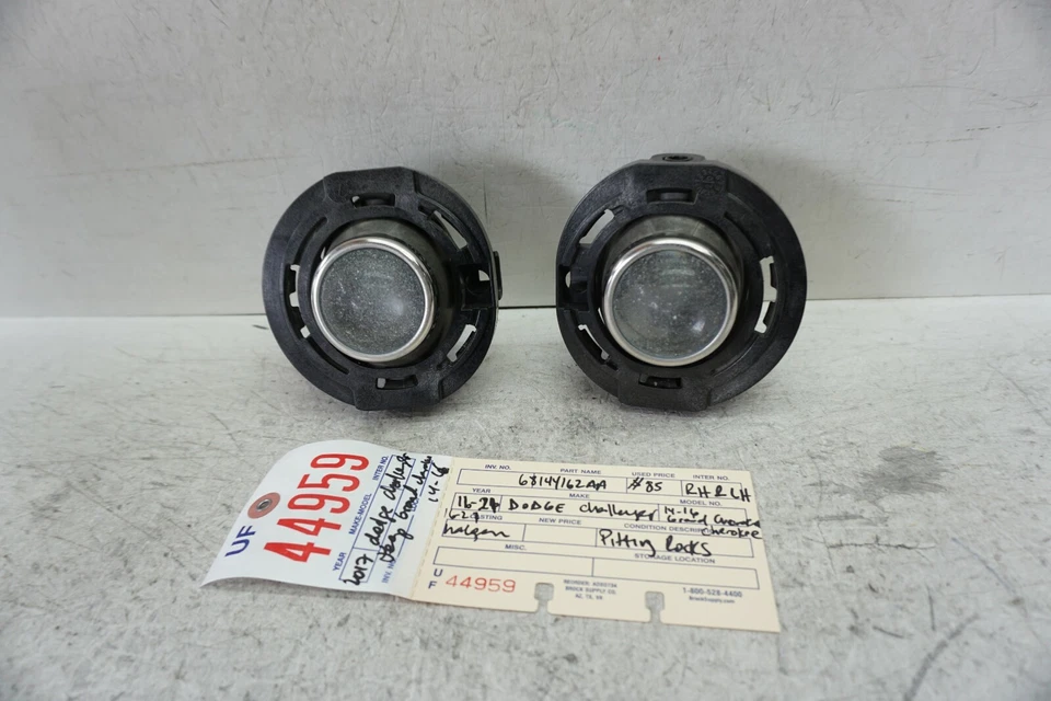 Juego de faros antiniebla izquierda y derecha Challenger 14-16 Grand Cherokee 2016 2021 OEM UF44959 Foto 3 de 4