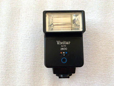 Vivitar Auto 2600 Auto Electronic Camera Flash in Original Box