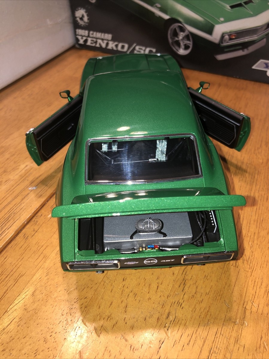 Camaro Chevrolet Green 1968 Yenko/sc 427 diecast 1:18 gmp Camaro Chevrolet Green 1968 Yenko/sc 427 diecast 1:18 gmp