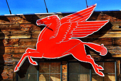 Mobil　ペガサス　旗 Large Mobil Oil Pegasus Flag (38 x 50) | eBay