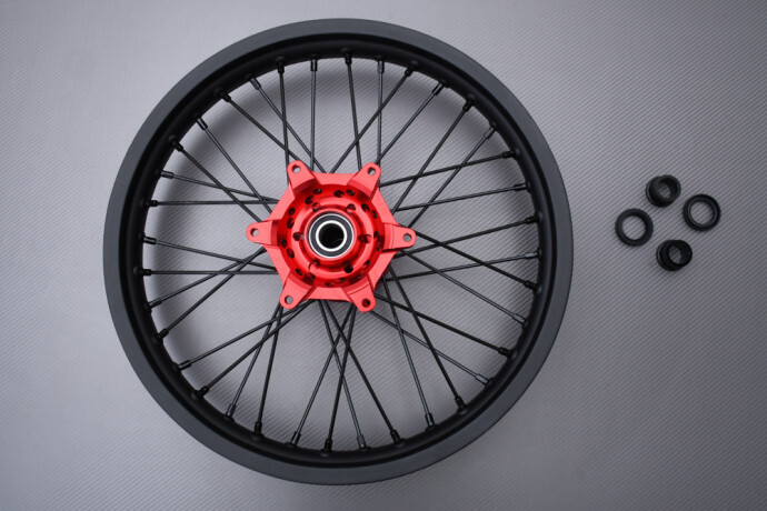Roue arrière complète rouge 19" pour réparer une jante CR 125 R cassée